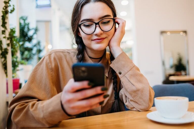 Como a Inteligência Artificial Está Ajudando a Mente Humana a Superar os Desafios do Século 21